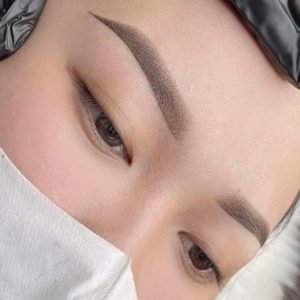 Phun mày nano chạm hạt
